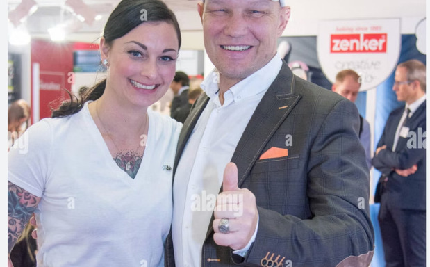 Lina van de Mars auf der Messe